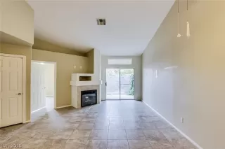 Photo #1: 2053079 Listing 