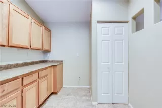 Photo #5: 2053079 Listing 