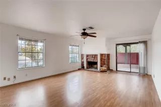 Photo #5: 2053098 Listing 