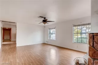 Photo #6: 2053098 Listing 