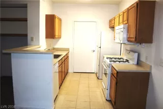 Photo #1: 2053176 Listing 