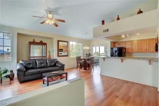 Photo #1: 2053260 Listing