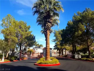 Photo #3: 2053310 Listing 