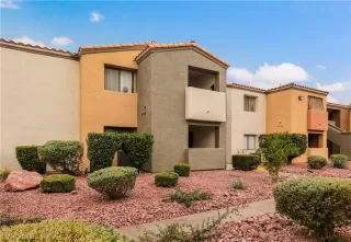 Photo #4: 2053382 Listing