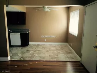 Photo #4: 2053389 Listing 