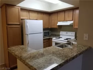 Photo #3: 2053397 Listing 