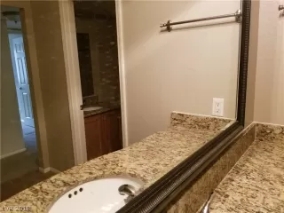 Photo #6: 2053397 Listing 