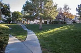 Photo #2: 2053561 Listing