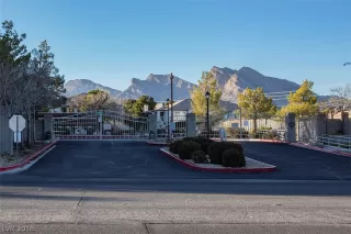 Photo #6: 2053561 Listing