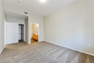 Photo #6: 2053643 Listing 