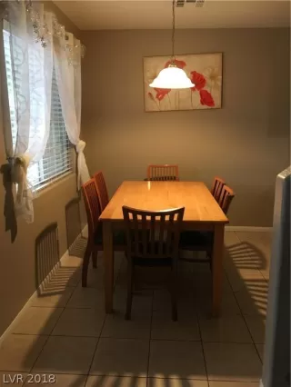 Photo #4: 2053703 Listing