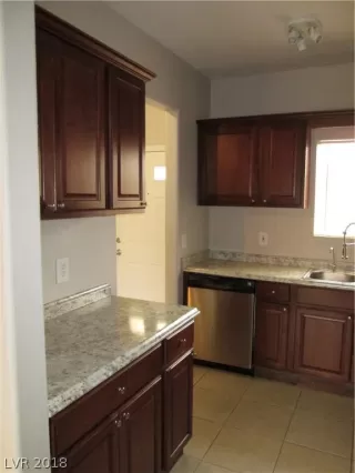 Photo #2: 2053803 Listing