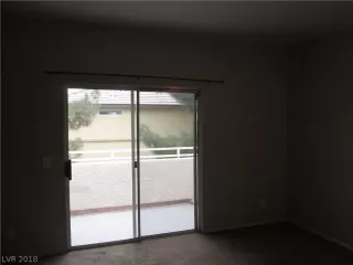 Photo #3: 2053803 Listing