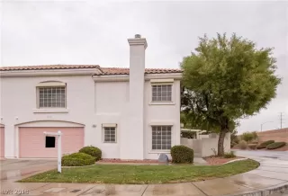 Photo #1: 2053829 Listing