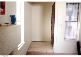 Photo #4: 2053949 Listing