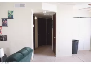 Photo #5: 2053949 Listing