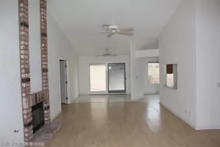 Photo #3: 2053992 Listing 