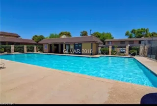 Photo #3: 2054096 Listing