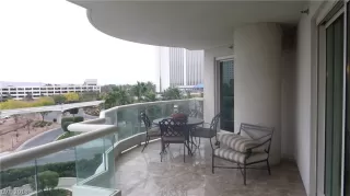 Photo #5: 2054149 Listing