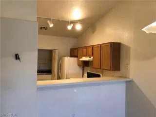 Photo #1: 2054265 Listing