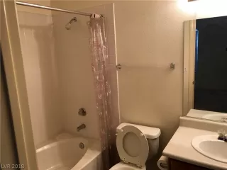 Photo #4: 2054265 Listing