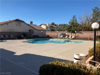 Photo #5: 2054265 Listing