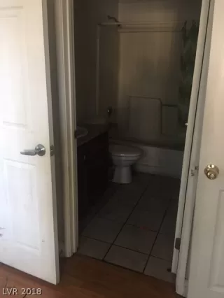 Photo #6: 2054295 Listing