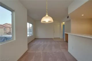 Photo #5: 2054318 Listing