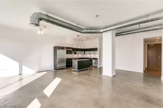 Photo #3: 2054326 Listing