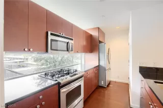 Photo #3: 2054337 Listing