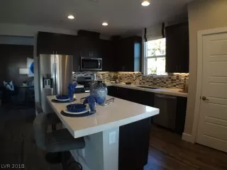 Photo #3: 2054379 Listing 