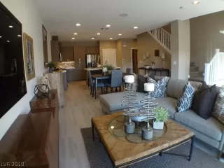 Photo #3: 2054398 Listing