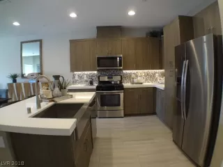 Photo #6: 2054398 Listing