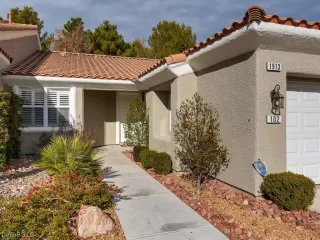 Photo #2: 2054401 Listing 