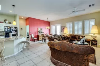 Photo #4: 2054425 Listing 