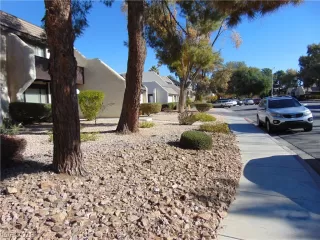 Photo #4: 2054472 Listing