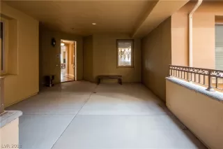 Photo #2: 2054614 Listing