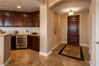 Photo #4: 2054614 Listing