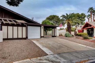 Photo #2: 2054664 Listing