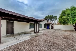 Photo #5: 2054664 Listing