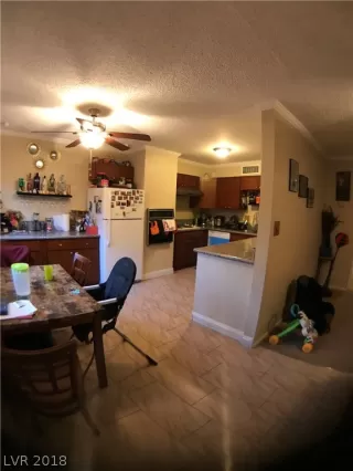 Photo #4: 2054677 Listing