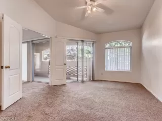 Photo #4: 2054732 Listing