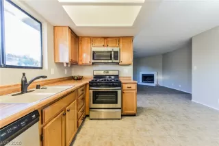 Photo #3: 2054741 Listing