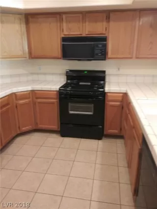 Photo #3: 2054768 Listing