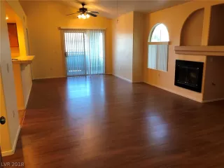 Photo #6: 2054768 Listing