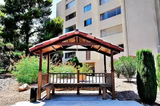 Photo #2: 2054812 Listing