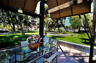 Photo #5: 2054812 Listing