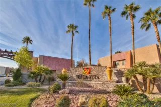 Photo #1: 2054821 Listing