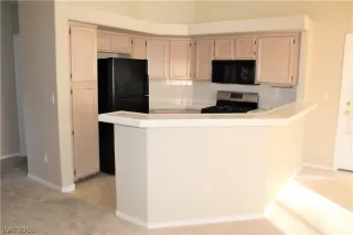 Photo #2: 2054929 Listing 