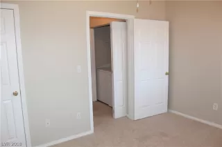 Photo #5: 2054929 Listing 